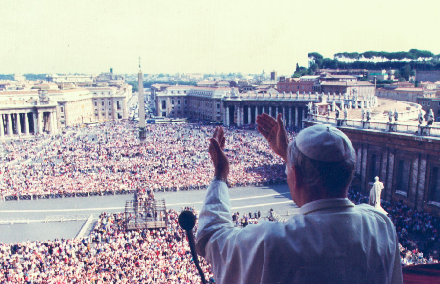 Beatificação de Santa Joana Peça pelo Papa João Paulo II na Praça de São Pedro